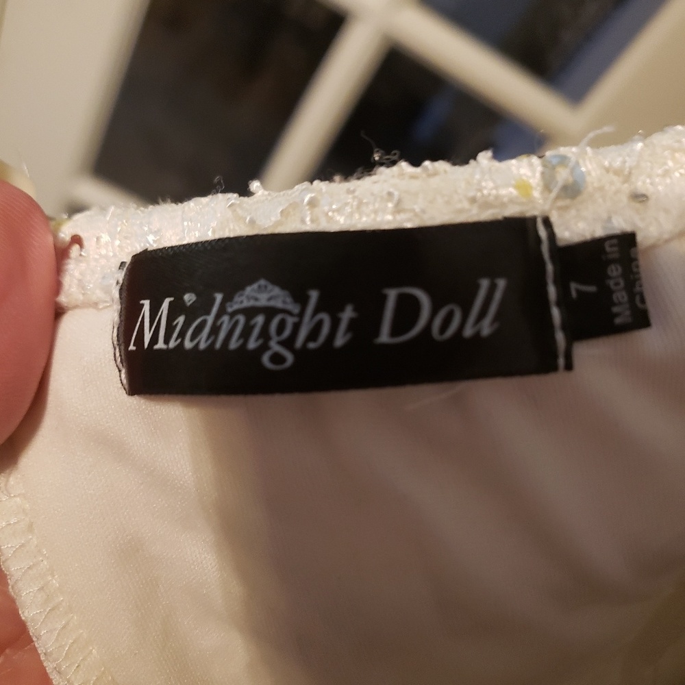 Dress - Picture 7 of 7